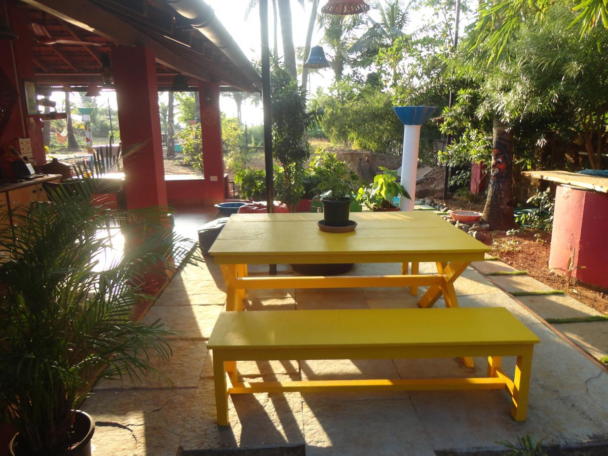 The Yuppi Hippi Female Hostel Anjuna Exterior foto