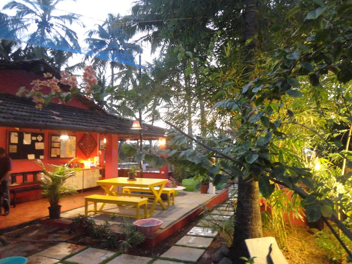 The Yuppi Hippi Female Hostel Anjuna Exterior foto