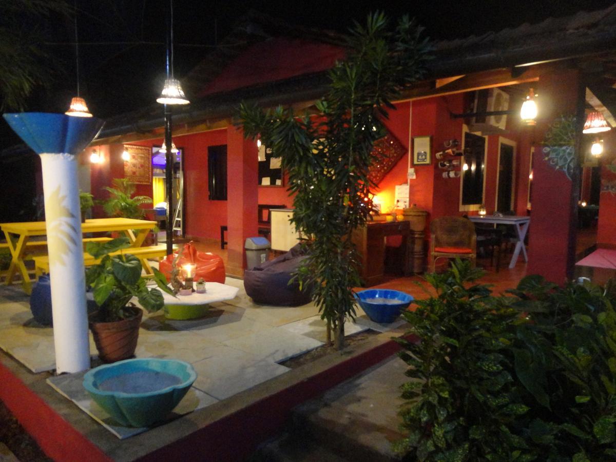 The Yuppi Hippi Female Hostel Anjuna Exterior foto