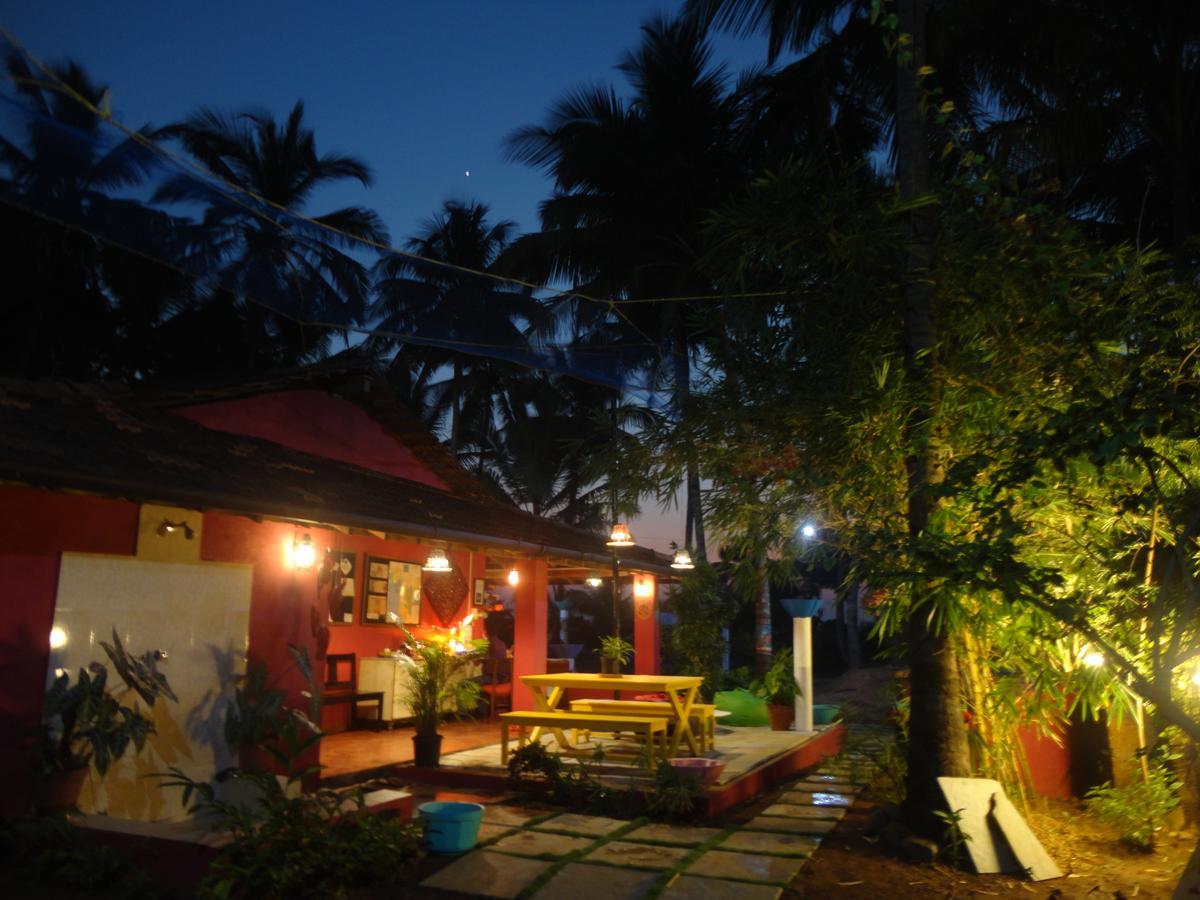 The Yuppi Hippi Female Hostel Anjuna Exterior foto