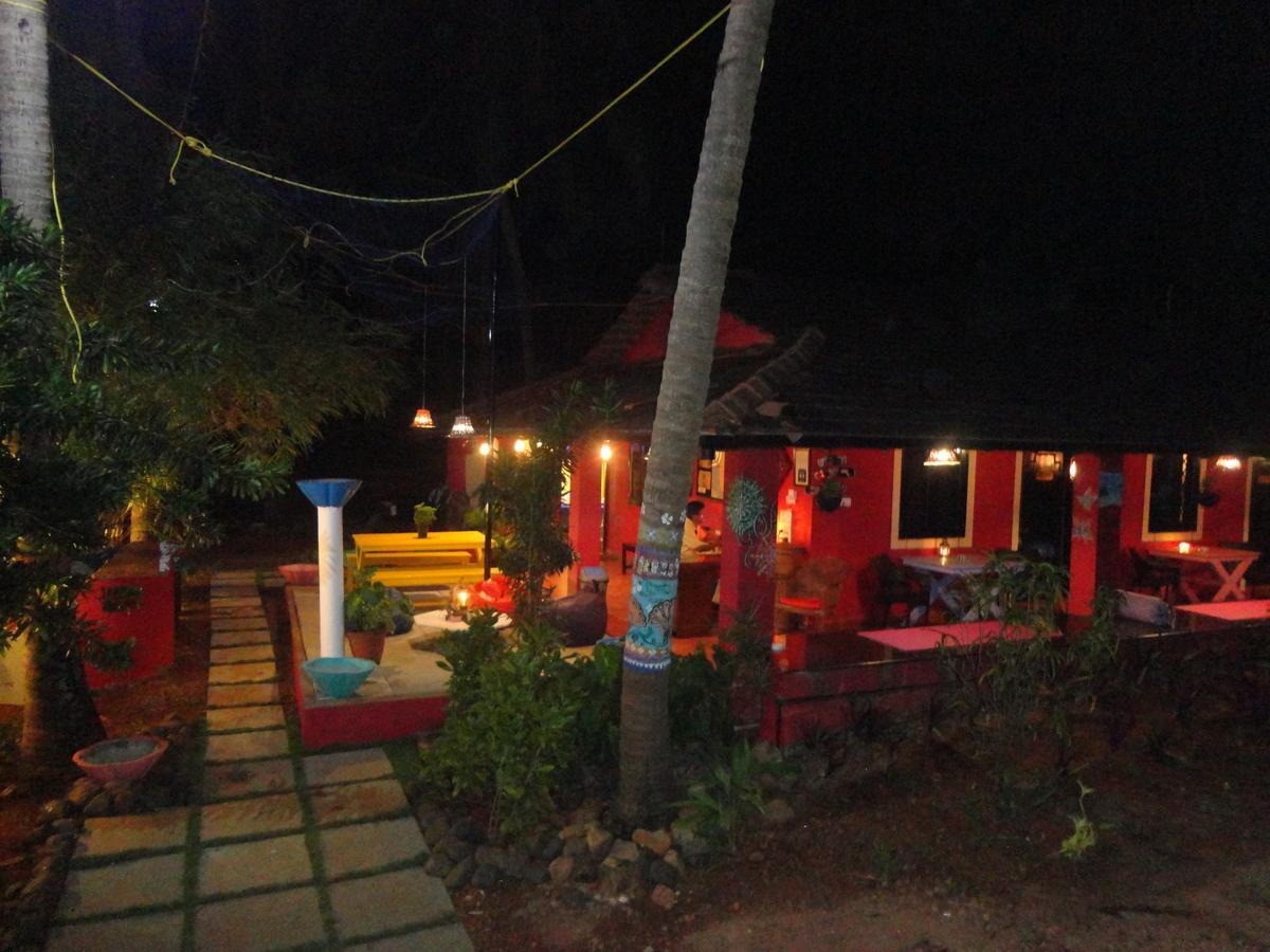 The Yuppi Hippi Female Hostel Anjuna Exterior foto